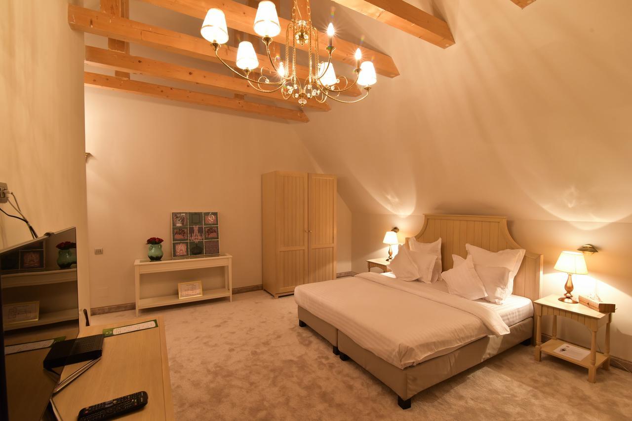 Lacul Verde Resort Плоещ Екстериор снимка