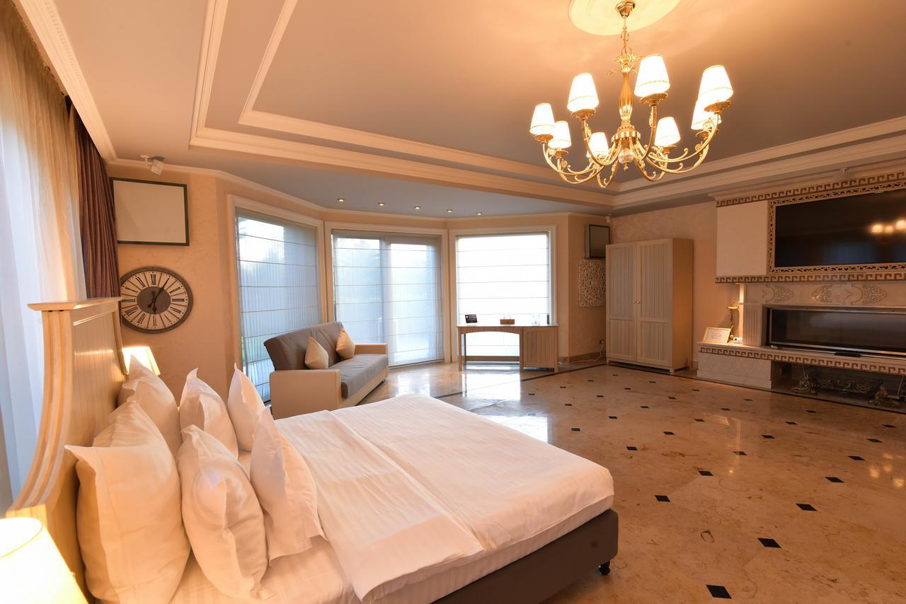 Lacul Verde Resort Плоещ Екстериор снимка