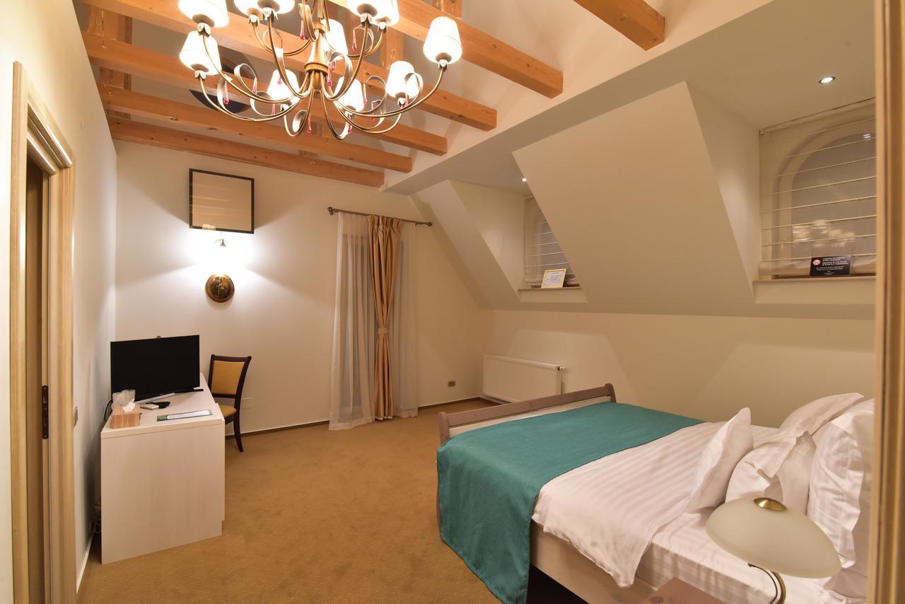 Lacul Verde Resort Плоещ Екстериор снимка